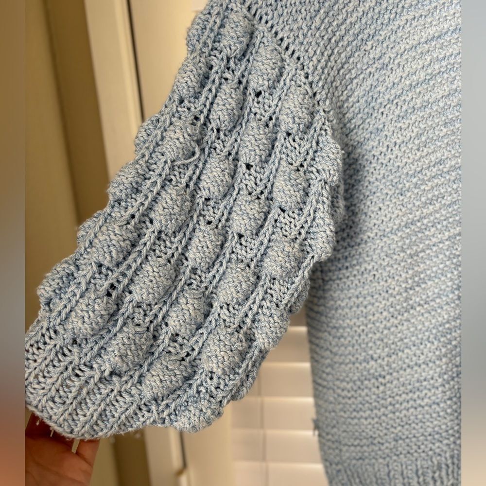 Woolen Hand Crafted exclusive sweeter - Picture 5 of 6